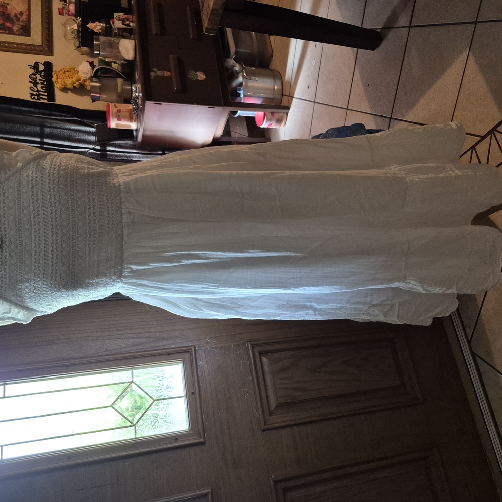 White Sweetheart Strapless Bridal Gown
